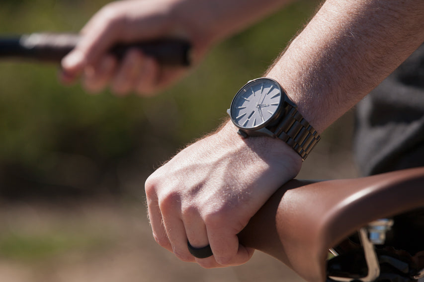 How to Wear a Watch for the Right Fit & Style – Nixon EU