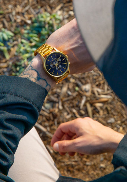 Sentry Chrono - Gold / Indigo View 7